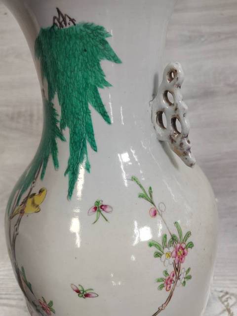 古玩陶瓷柳樹黃鶯賞瓶真品鑒賞圖