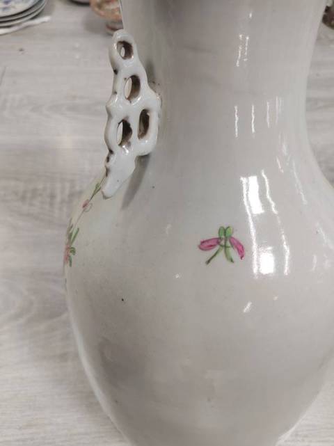 古玩陶瓷柳樹黃鶯賞瓶真品鑒賞圖