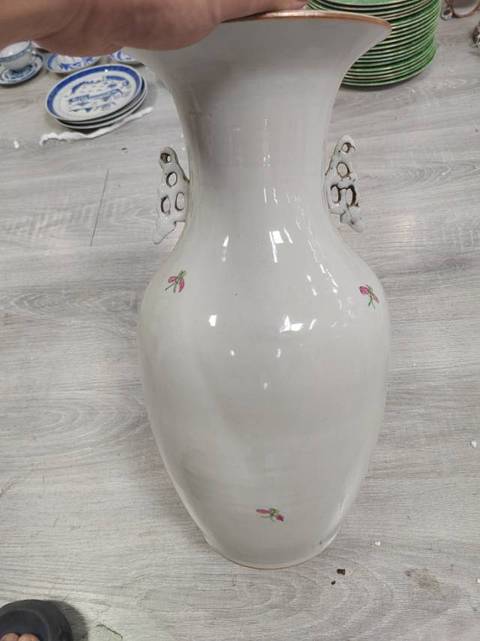 古玩陶瓷柳樹黃鶯賞瓶真品鑒賞圖