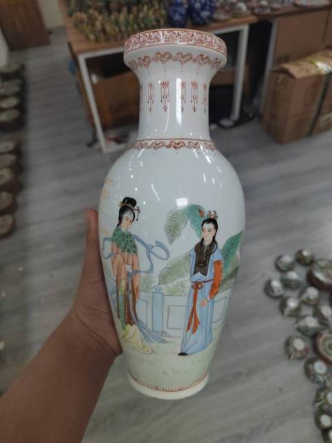 古玩陶瓷人物尺瓶拍賣,當前價格1888元