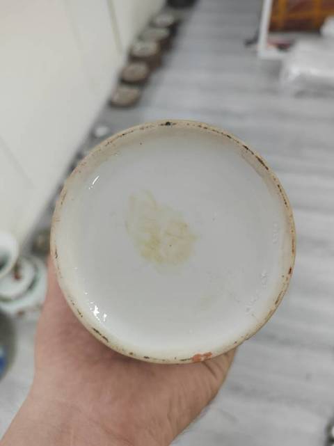 古玩陶瓷人物尺瓶拍賣,當前價格1888元
