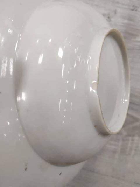 古玩陶瓷人物開窗廣彩盤真品鑒賞圖