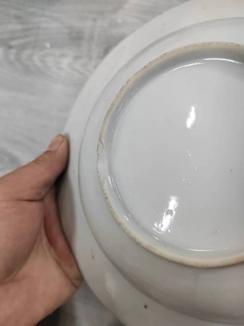 古玩陶瓷人物開窗廣彩盤真品鑒賞圖