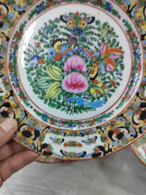 古玩陶瓷花卉廣彩盤真品鑒賞圖