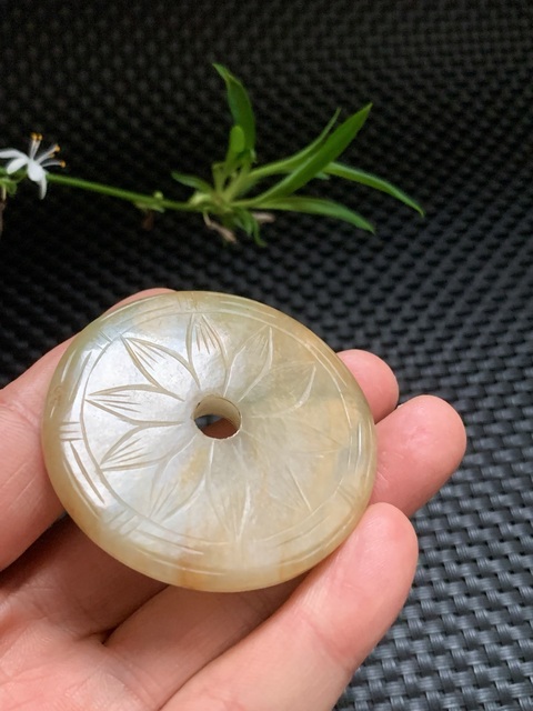 古玩玉器翡翠雕“花卉璧”真品鑒賞圖