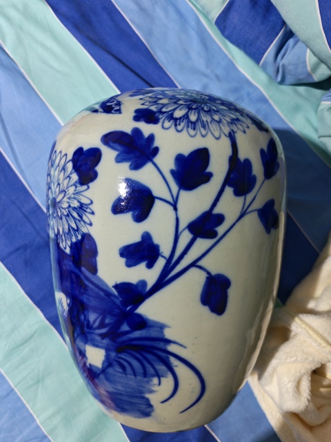 古玩陶瓷青花花卉紋冬瓜真品鑒賞圖