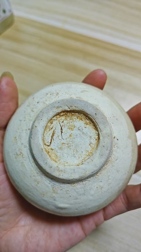 古玩陶瓷白吉州刻梅花蓋盒真品鑒賞圖