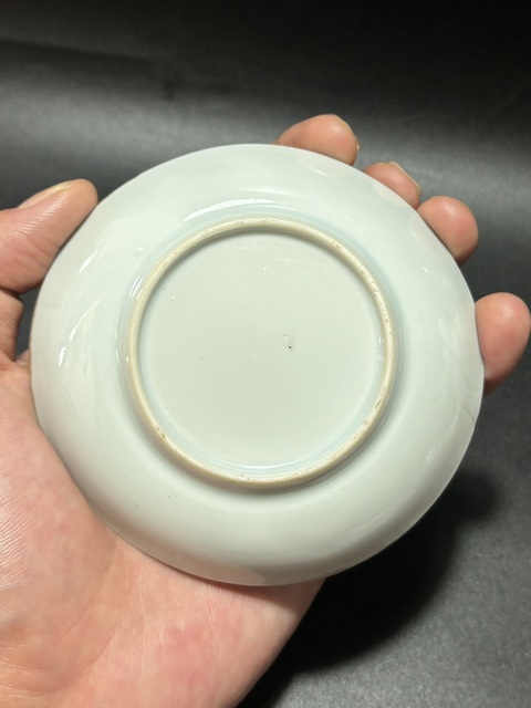 古玩陶瓷青花礬紅描金開窗山水人物臥盤真品鑒賞圖