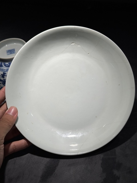 古玩陶瓷清乾隆 霽紅盤真品鑒賞圖