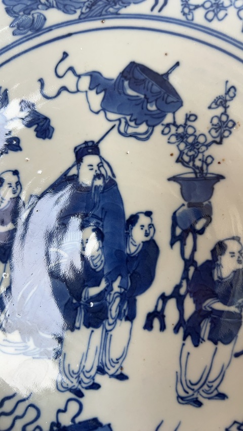 古玩陶瓷人物紋青花盤真品鑒賞圖
