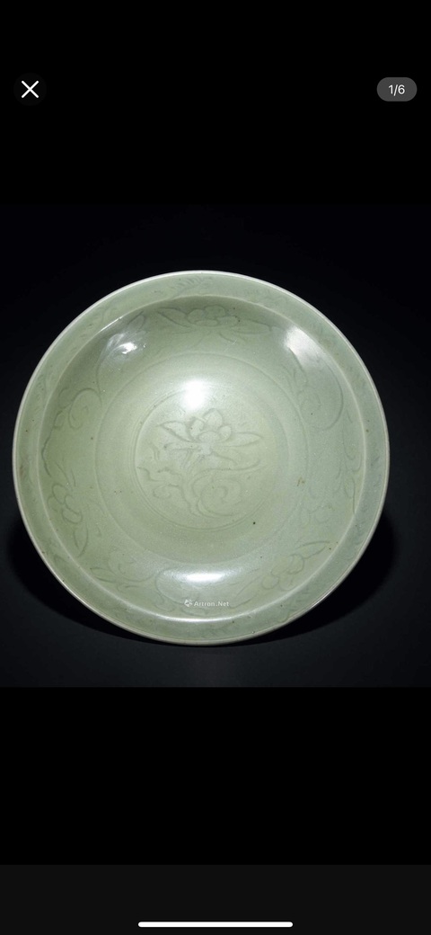 古玩陶瓷龍泉窯青釉盤真品鑒賞圖