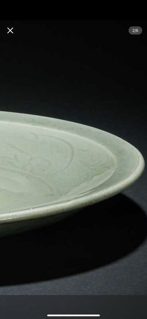 古玩陶瓷龍泉窯青釉盤真品鑒賞圖