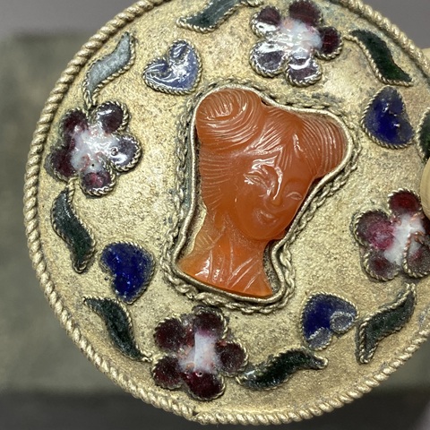 古玩陶瓷瑪瑙吊牌真品鑒賞圖