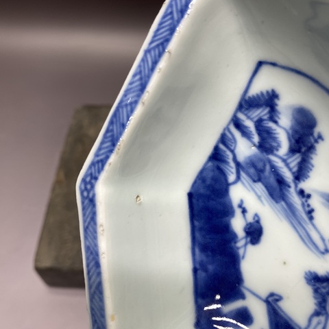 古玩陶瓷清乾隆·人物山水紋青花盤拍賣，當(dāng)前價(jià)格900元