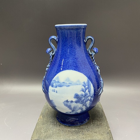 古玩陶瓷灑藍釉開光青花山水紋雙耳尊真品鑒賞圖