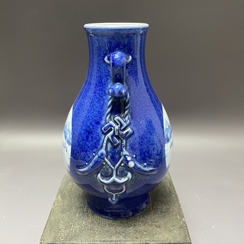 古玩陶瓷灑藍釉開光青花山水紋雙耳尊真品鑒賞圖