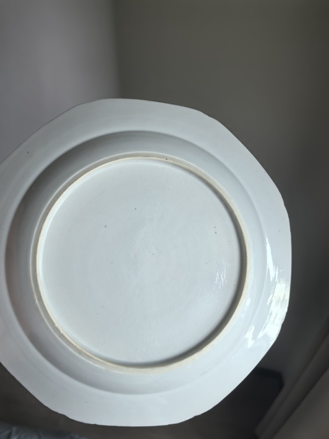 古玩陶瓷樓臺亭閣山水紋青花盤真品鑒賞圖