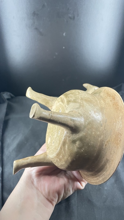 古玩陶瓷青瓷三足匜真品鑒賞圖