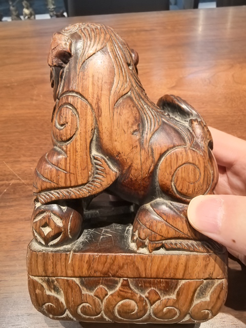 古玩雜項木雕獅子真品鑒賞圖