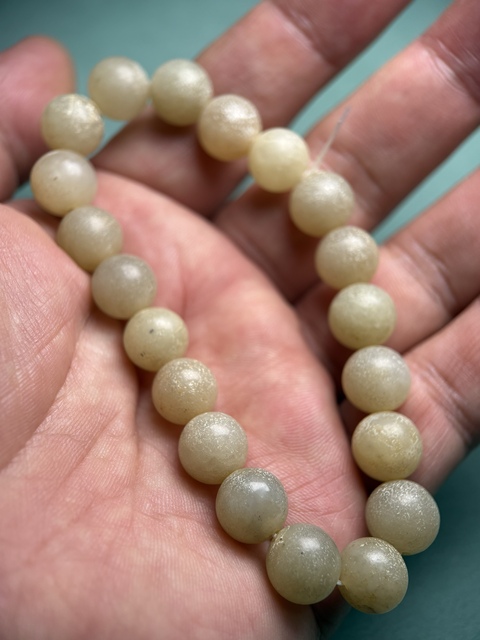 古玩玉器明代滿灰皮玉珠子手鏈2拍賣，當前價格9800元