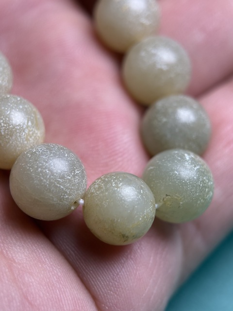 古玩玉器明代滿灰皮玉珠子手鏈2拍賣，當前價格9800元