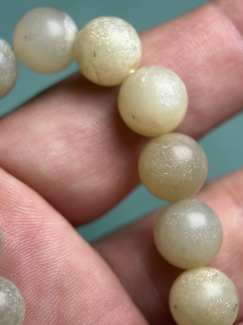 古玩玉器明代滿灰皮玉珠子手鏈2拍賣，當前價格9800元