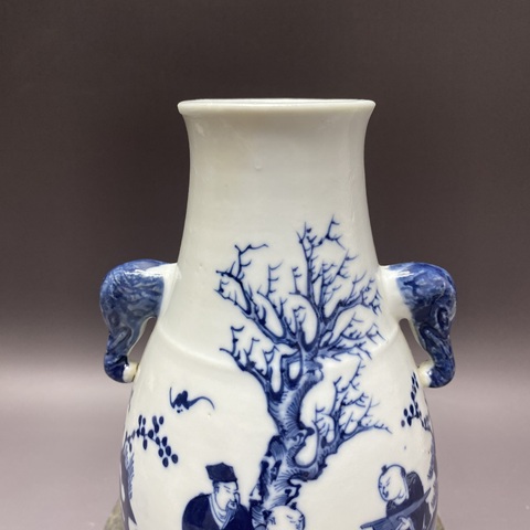 古玩陶瓷人物紋青花雙象鼻耳尊真品鑒賞圖