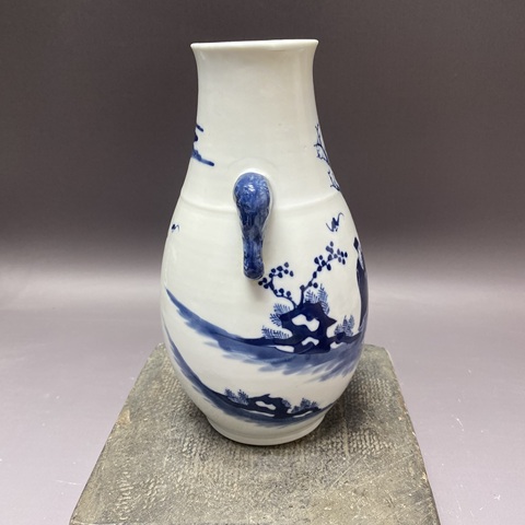 古玩陶瓷人物紋青花雙象鼻耳尊真品鑒賞圖