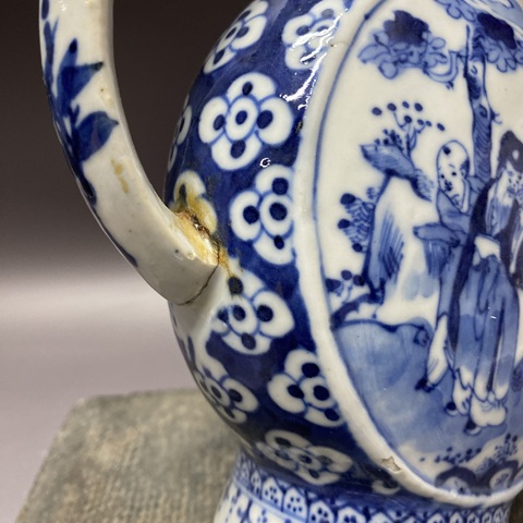 古玩陶瓷人物山水紋青花執壺真品鑒賞圖