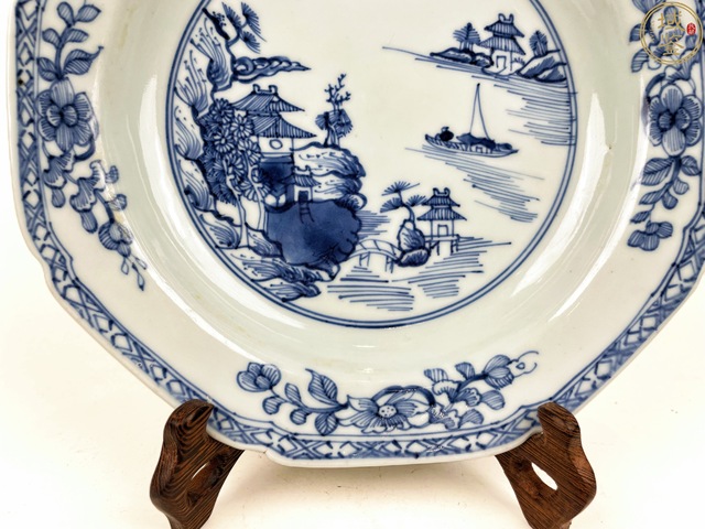 古玩陶瓷乾隆青花泛舟八方盤真品鑒賞圖