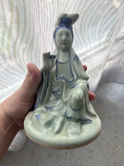 古玩陶瓷青白釉觀音瓷塑像真品鑒賞圖