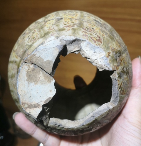 古玩陶瓷青釉蓮紋四系罐真品鑒賞圖