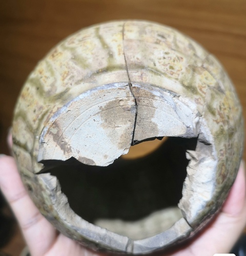 古玩陶瓷青釉蓮紋四系罐真品鑒賞圖