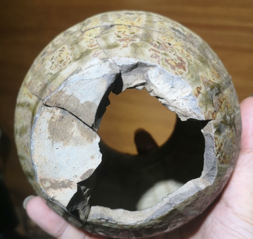 古玩陶瓷青釉蓮紋四系罐真品鑒賞圖