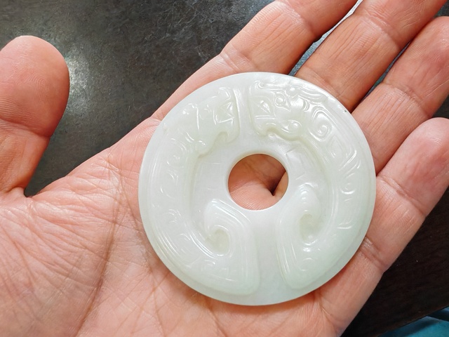 古玩玉器和田玉雕“復(fù)合紋璧”真品鑒賞圖