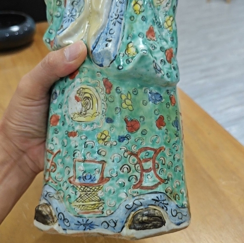 古玩陶瓷福星粉彩塑像真品鑒賞圖