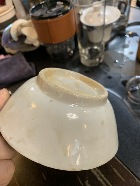 古玩陶瓷白釉大碗真品鑒賞圖