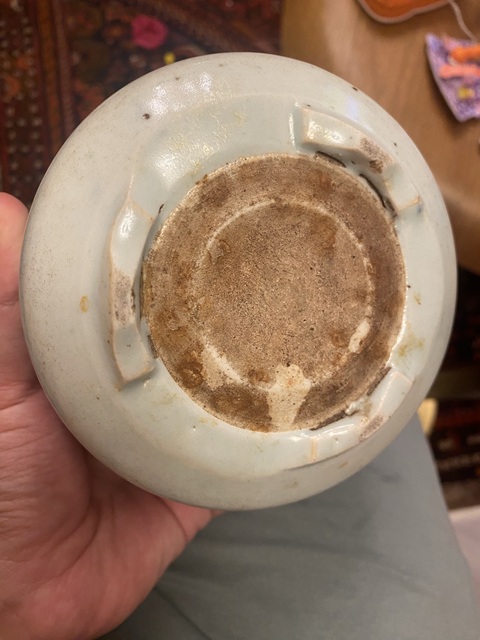 古玩陶瓷青花纏枝花卉紋三足爐真品鑒賞圖