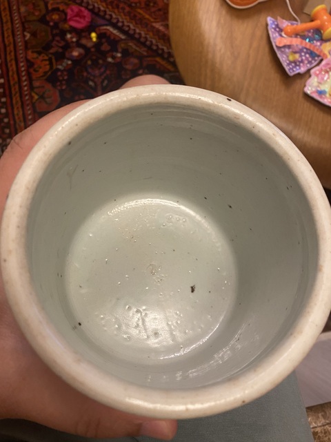 古玩陶瓷青花纏枝花卉紋三足爐真品鑒賞圖