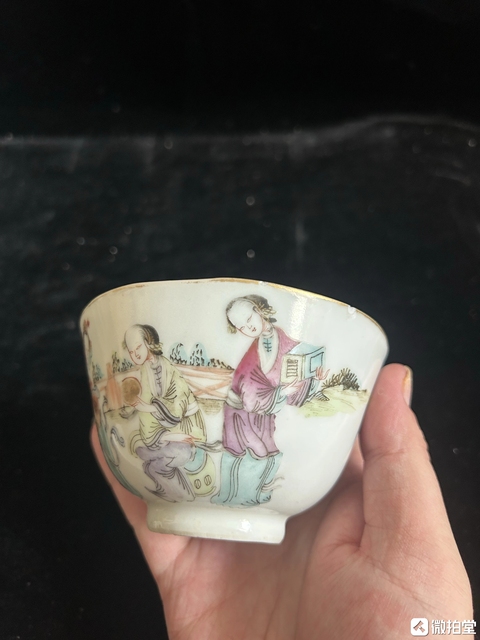 古玩陶瓷人物紋粉彩杯真品鑒賞圖