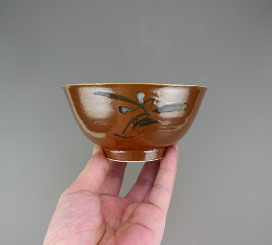 古玩陶瓷清晚期.紫金釉花鳥(niǎo)紋茶碗（傳世品）拍賣(mài)，當(dāng)前價(jià)格33元
