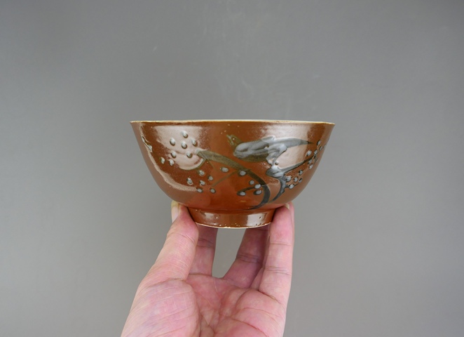 古玩陶瓷清晚期.紫金釉花鳥(niǎo)紋茶碗（傳世品）拍賣(mài)，當(dāng)前價(jià)格33元