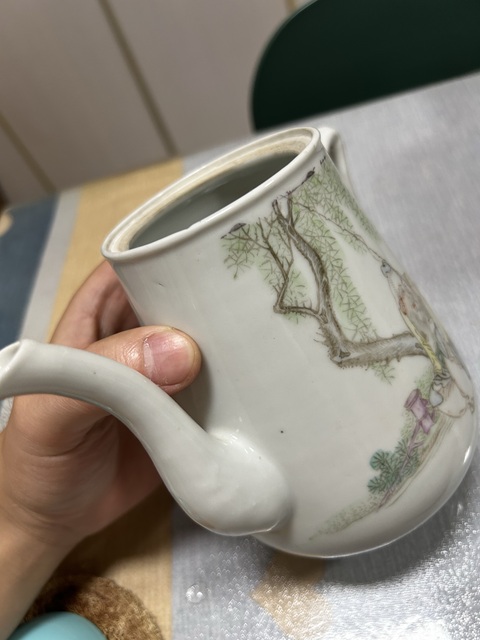 古玩陶瓷粉彩人物故事壺真品鑒賞圖