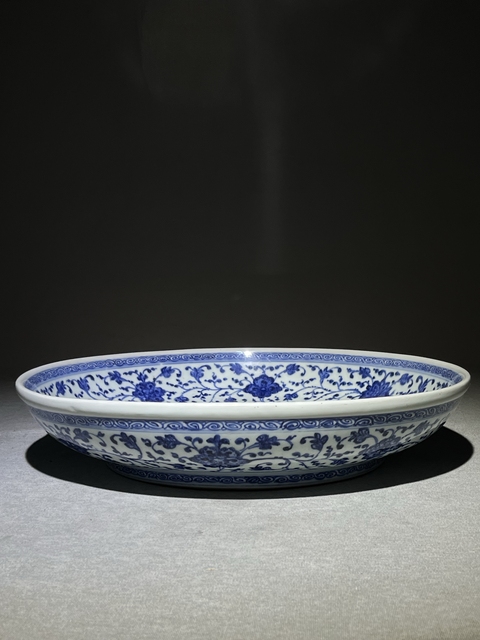 古玩陶瓷清乾隆 青花纏枝蓮紋大盤(pán)真品鑒賞圖