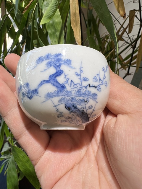 古玩陶瓷松竹梅鶴青花杯真品鑒賞圖