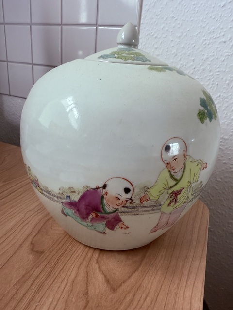 古玩陶瓷幾十年 粉彩人物紋罐真品鑒賞圖