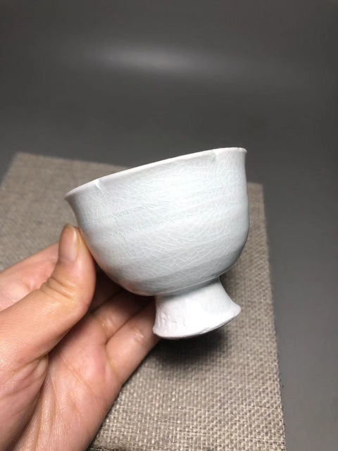 古玩陶瓷青白釉花口杯真品鑒賞圖
