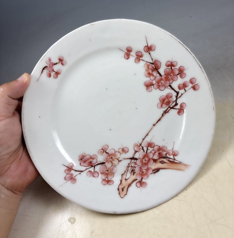 古玩陶瓷粉彩梅花紋盤真品鑒賞圖