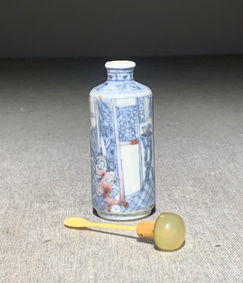 古玩陶瓷青花釉里紅人物故事鼻煙壺真品鑒賞圖