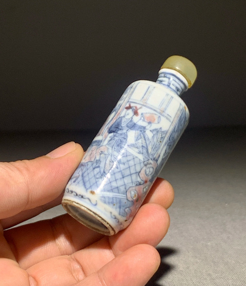 古玩陶瓷青花釉里紅人物故事鼻煙壺真品鑒賞圖